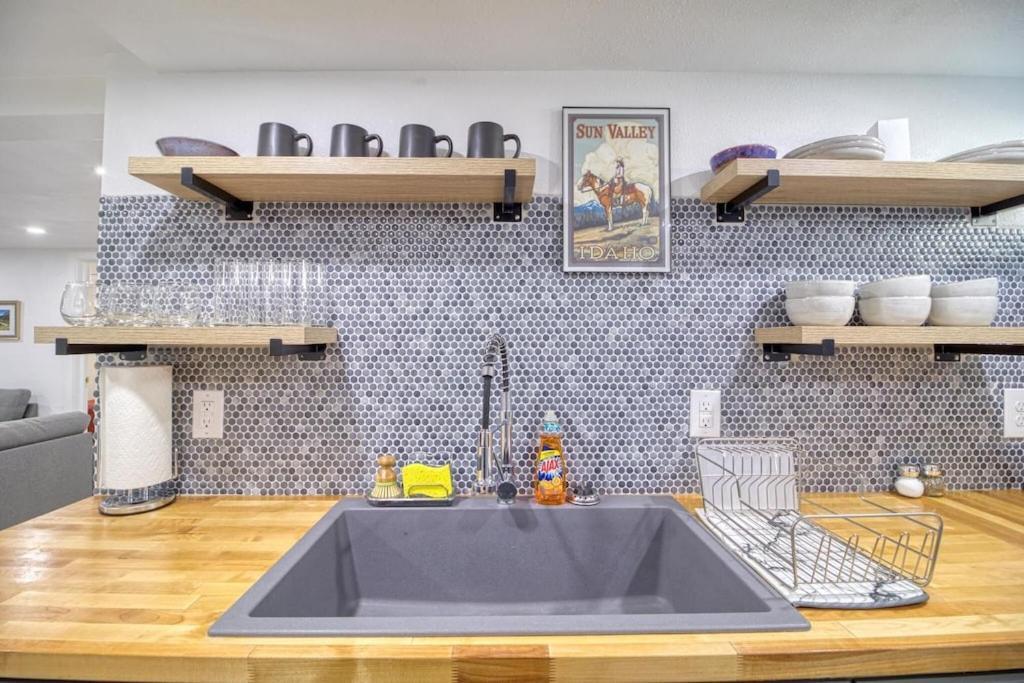 Great Find! Downtown Oasis With Office Setup Lägenhet Twin Falls Exteriör bild